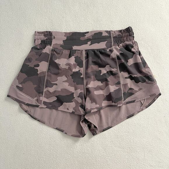 Lululemon Hotty Hot High-Rise Lined Short 2.5" Heritage 365 Camo Misty Mauve 6 - Picture 1 of 7